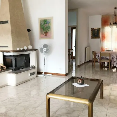 Big With View And Three Bedrooms Apartamento